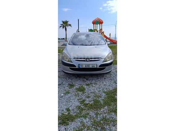 DEĞİŞENSİZ ÖZEL PLAKALI PEUGEOT