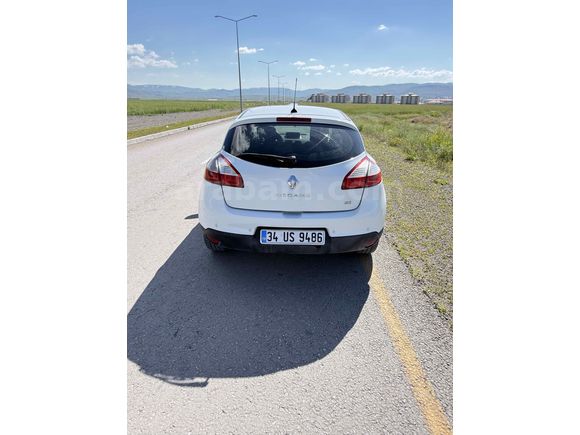 Sahibinden Renault Megane 1.5 dCi Dynamique 2010 Model 
