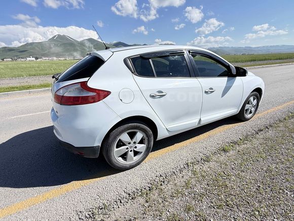 Sahibinden Renault Megane 1.5 dCi Dynamique 2010 Model 