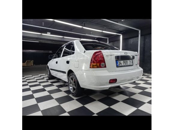 Sahibinden Hyundai Accent 1.5 CRDi Admire 2003 Model