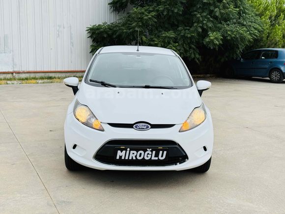 2012 FORD FİESTA 1.4 TDCİ 146.000 KM'DE EMSALSİZ TEMİZLİKTE