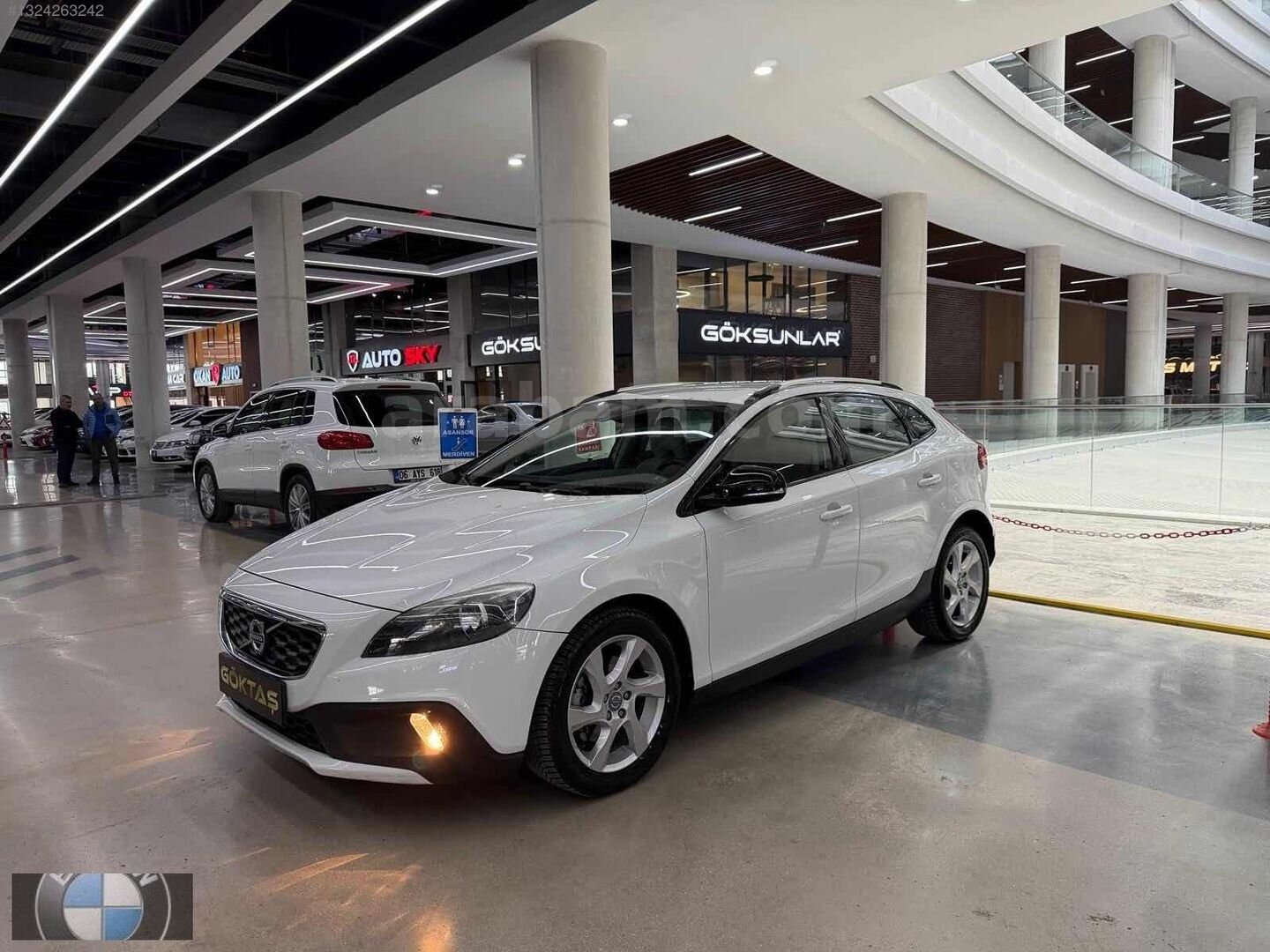 Galeriden Volvo V40 Cross Country 1.6 D Premium 2014 Model Ankara 150.000 km Beyaz 2