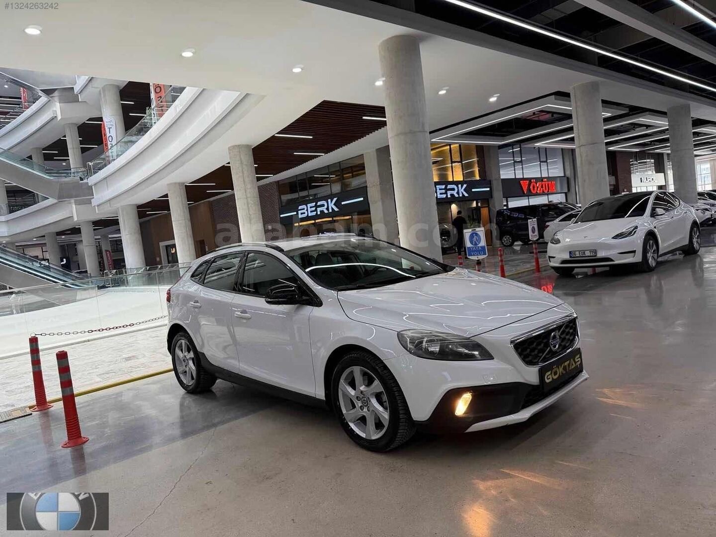 Galeriden Volvo V40 Cross Country 1.6 D Premium 2014 Model Ankara 150.000 km Beyaz 1