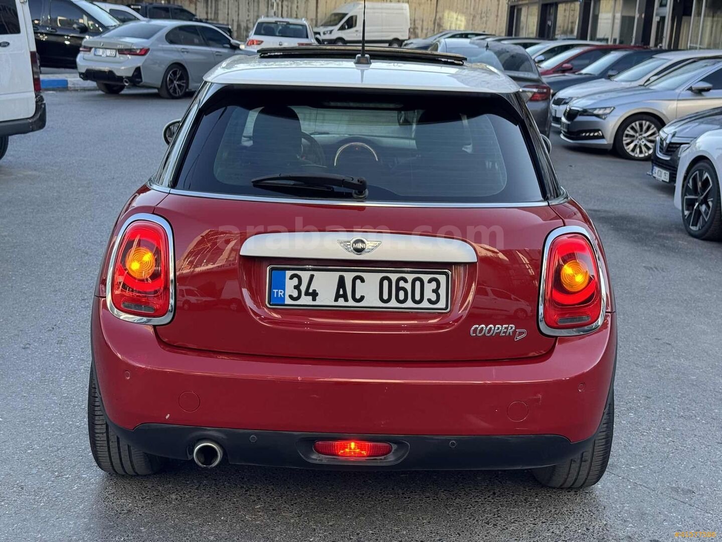 Galeriden Mini Cooper 1.5 D Türkiye Paketi 2015 Model İstanbul 143.483 km Kırmızı 6