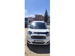 Sahibinden Ford Tourneo Courier 1.6 TDCi Titanium 2015 Model