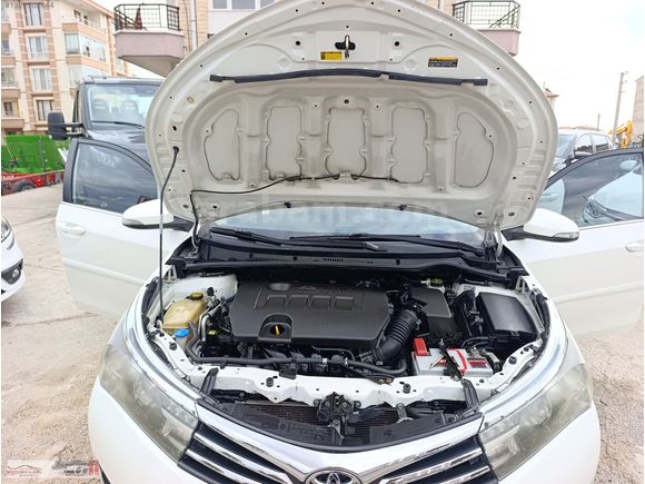 TEMİZ BAKIMLI COROLLA OTOMATİK