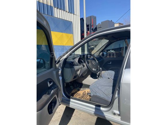 Sahibinden Renault Symbol 1.5 dCi Expression 2010 Model  270.000 km Gri (Gümüş)
