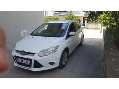 Temiz Ford Focus 1.6 TDCi Style 2013 Model