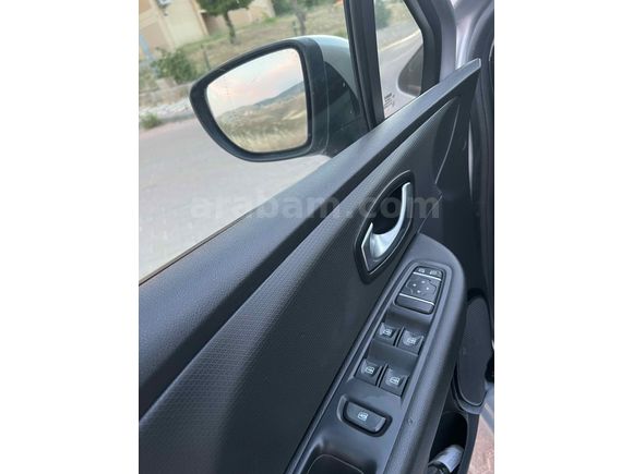 DEGİSENSİZ//70 BİN KM// CAM TAVAN// MAKYAJLI CLİO 4 SAHİBİNDEN