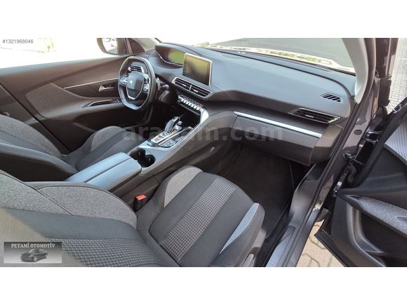 99800 km de 2021 MODEL 1.5 EAT8