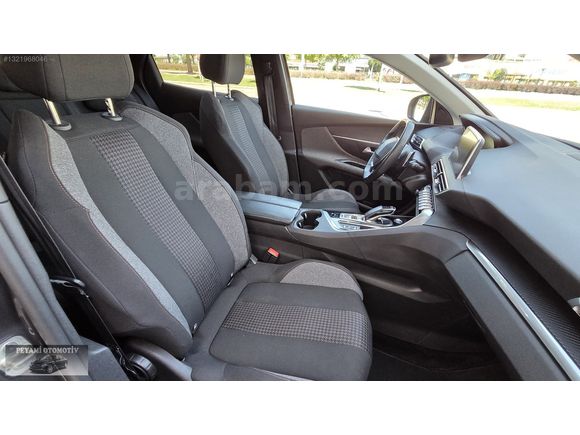 99800 km de 2021 MODEL 1.5 EAT8