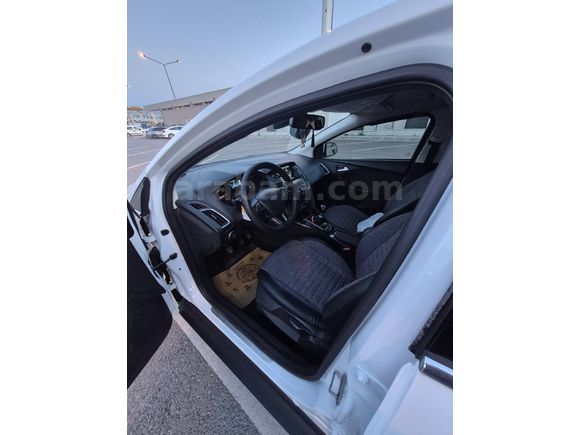 Sahibinden Ford Focus 1.6 TDCi Titanium 2016 Model