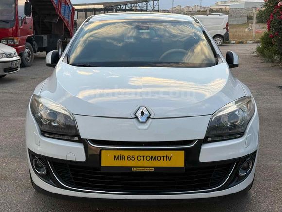 Galeriden Renault Megane 1.5 dCi Privilege 2012 Model Van