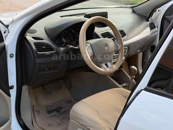 Galeriden Renault Megane 1.5 dCi Privilege 2012 Model Van