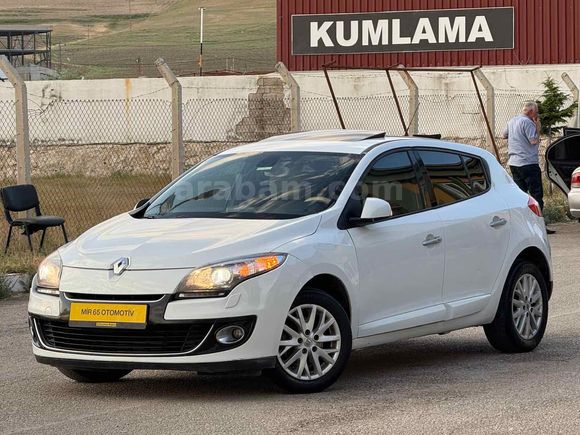 Galeriden Renault Megane 1.5 dCi Privilege 2012 Model Van