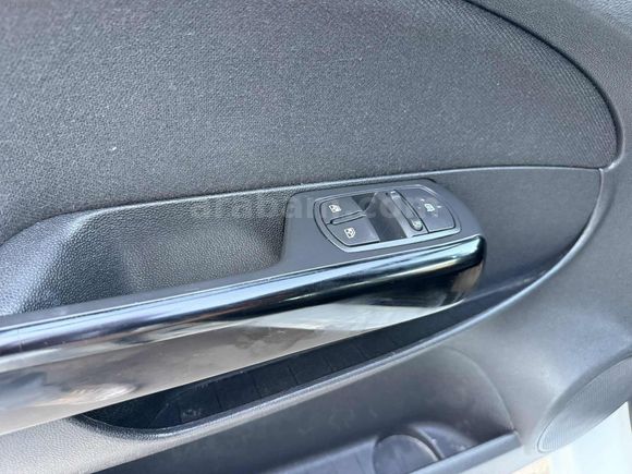 ASCAR DAN_ 80 BİN KM DE HATSIZ OPEL CORSA