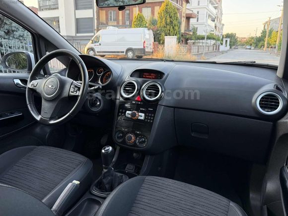 ASCAR DAN_ 80 BİN KM DE HATSIZ OPEL CORSA