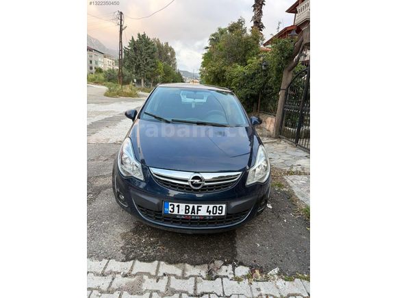 2014 model 111.Yıl Özel Cam Tavanlı Opel Corsa