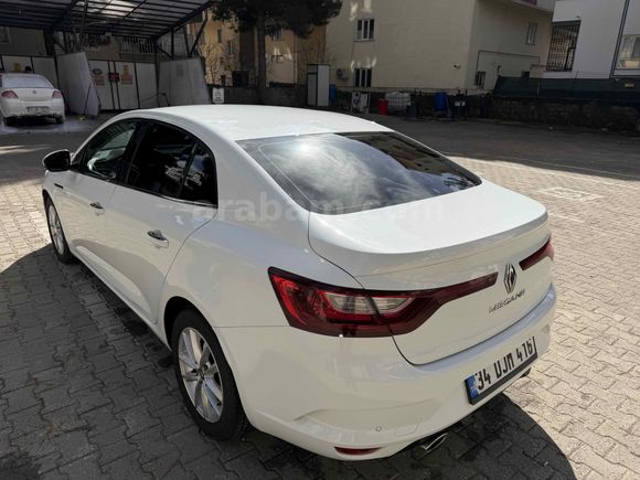 Sahibinden Renault Megane 1.5 Blue DCI Touch 2020 Model 