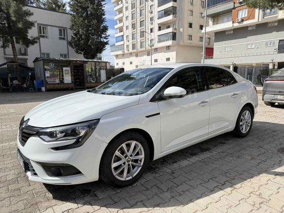 Sahibinden Renault Megane 1.5 Blue DCI Touch 2020 Model 