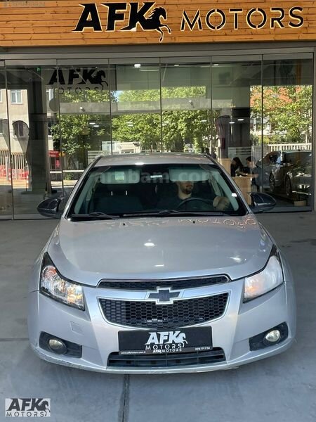 Galeriden Chevrolet Cruze 1.6 WTCC Edition 2012 Model İstanbul 197.000 km Gri