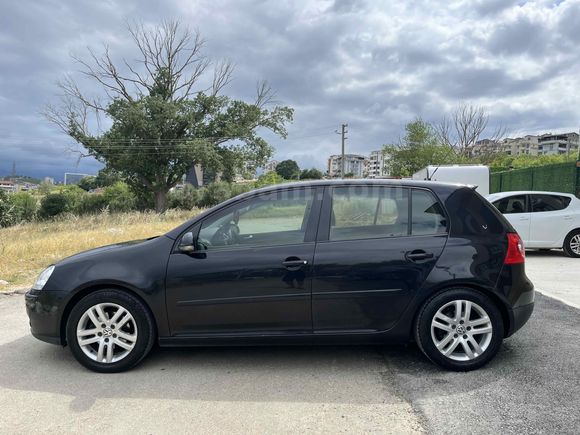 Sahibinden Volkswagen Golf 1.6 FSi Tour 2008 Model Kocaeli 228.000 km Siyah