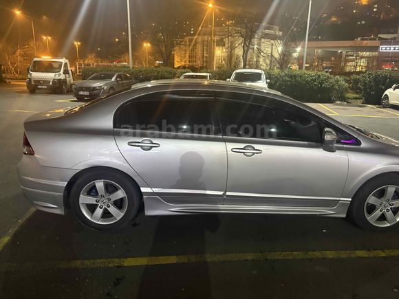 Sahibinden Honda Civic 1.6i VTEC Premium 2010 Model 