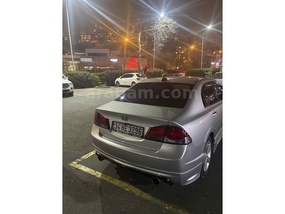 Sahibinden Honda Civic 1.6i VTEC Premium 2010 Model 
