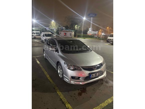 Sahibinden Honda Civic 1.6i VTEC Premium 2010 Model 