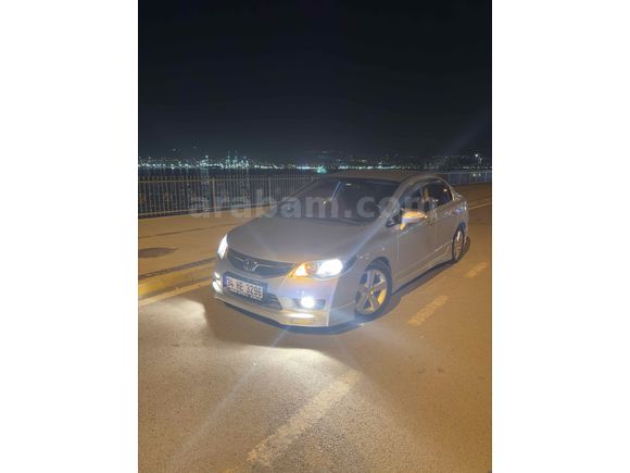Sahibinden Honda Civic 1.6i VTEC Premium 2010 Model 