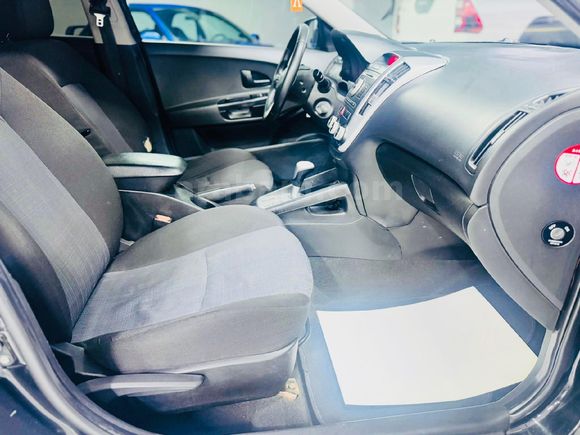 Kia Ceed 1.6 CRDi Motion 2012 Model