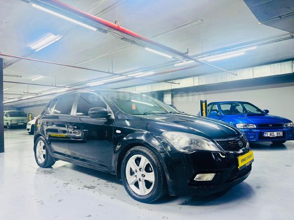 Kia Ceed 1.6 CRDi Motion 2012 Model