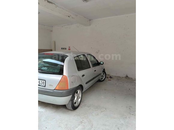 Sahibinden Renault Clio 1.4 RTA 2001 Model 