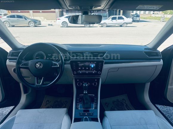 İLCİ OTOMOTİV'DEN 2020 MODEL SCODA SUPER B PREMİUM KM 159 BİNDE