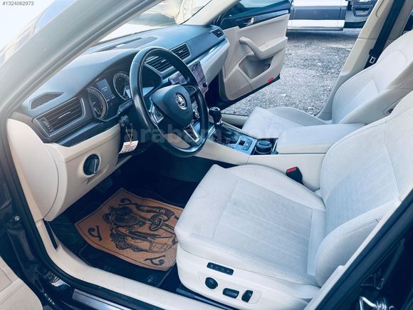 İLCİ OTOMOTİV'DEN 2020 MODEL SCODA SUPER B PREMİUM KM 159 BİNDE