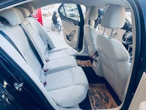 İLCİ OTOMOTİV'DEN 2020 MODEL SCODA SUPER B PREMİUM KM 159 BİNDE