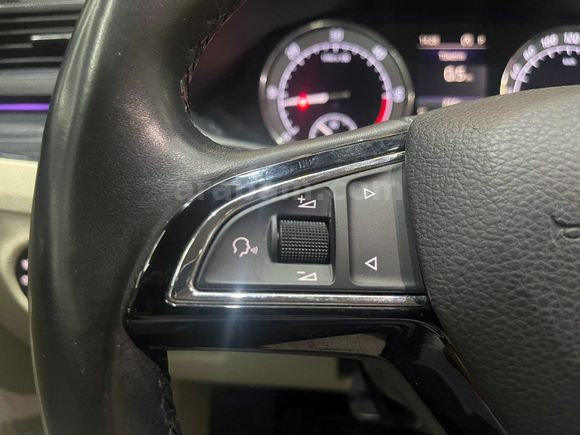 Superb 1.6 TDI Greentech Premium DSG İLK KULLANICIDAN