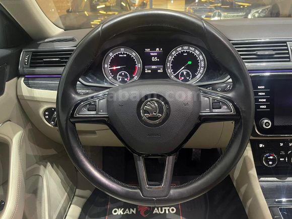 Superb 1.6 TDI Greentech Premium DSG İLK KULLANICIDAN