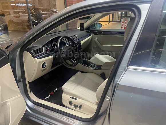 Superb 1.6 TDI Greentech Premium DSG İLK KULLANICIDAN