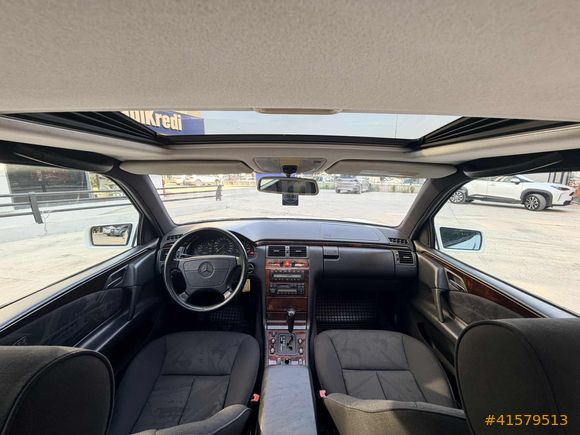 MERCEDES E200 ELEGANCE 88.000 KM BENZİN OTOMATİK EMSALSİZ
