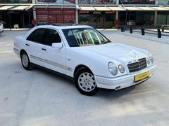 MERCEDES E200 ELEGANCE 88.000 KM BENZİN OTOMATİK EMSALSİZ