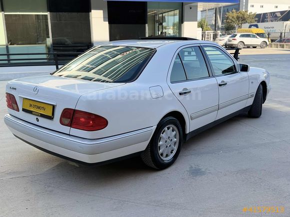 MERCEDES E200 ELEGANCE 88.000 KM BENZİN OTOMATİK EMSALSİZ