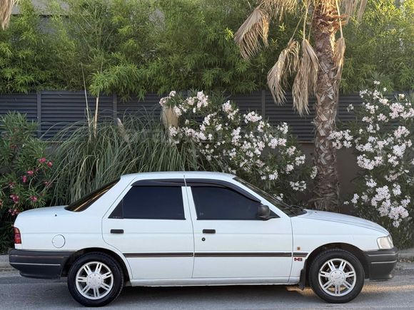 Galeriden Ford Escort 1.6 CL 1995 Model Balıkesir