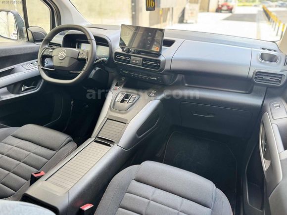 SAMLINE OTOMOTIV"DEN CİTROEN BERLİNGO MAX XTR CAM TAVANLI