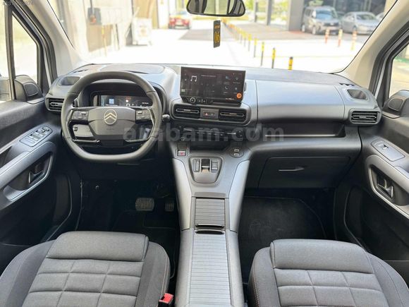 SAMLINE OTOMOTIV"DEN CİTROEN BERLİNGO MAX XTR CAM TAVANLI