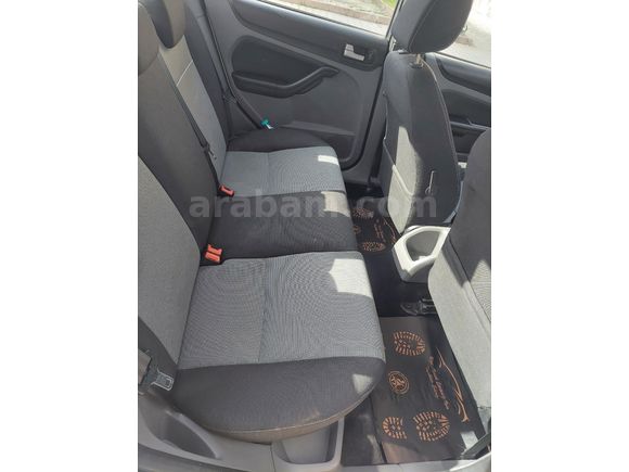 İLK SAHİBİNDEN TEMİZ EKONOMİK FORD FOCUS