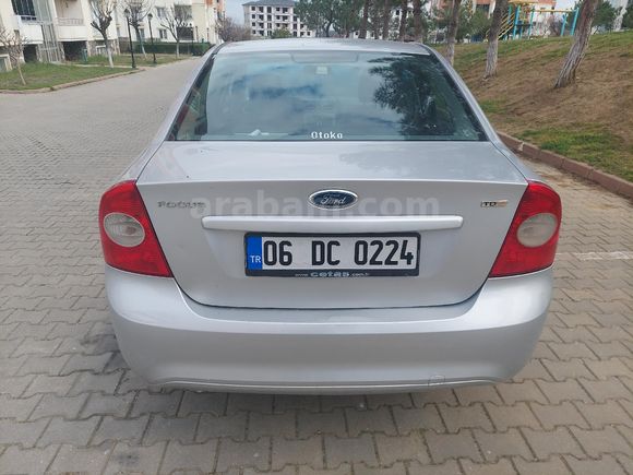İLK SAHİBİNDEN TEMİZ EKONOMİK FORD FOCUS