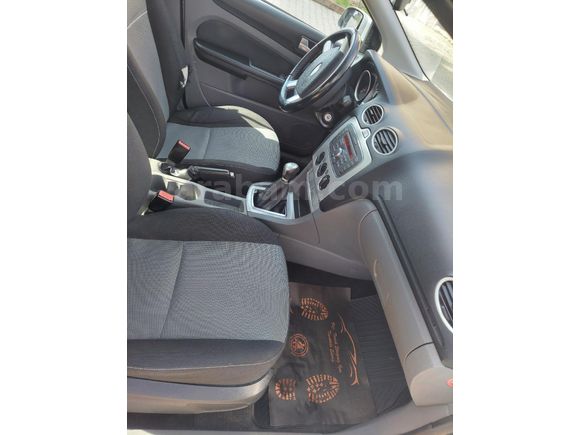 İLK SAHİBİNDEN TEMİZ EKONOMİK FORD FOCUS