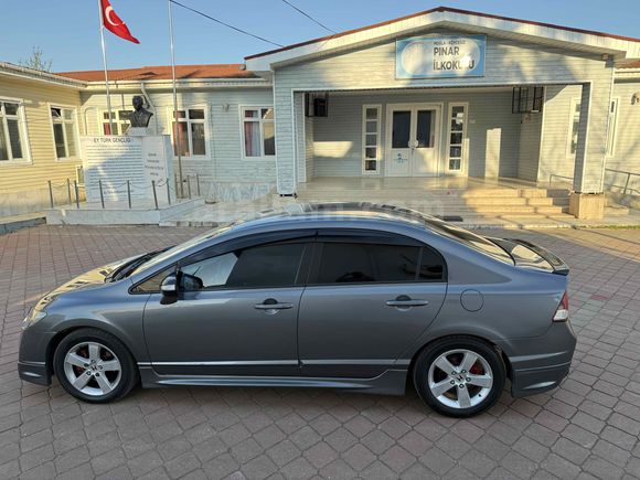 Sahibinden Honda Civic 1.6i VTEC Dream 2010 Model 