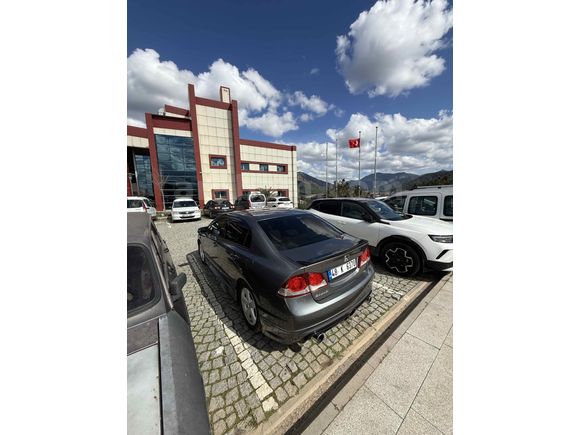 Sahibinden Honda Civic 1.6i VTEC Dream 2010 Model 